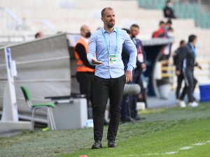 Bursaspor Teknik Direktörü Mustafa Er: “Oyuncularımız Avrupa Kulüplerinin Radarına Girdi”