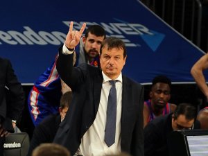 Ergin Ataman: "Avrupa’da Şu Aşamada Başka Bir Takıma Transfer Düşünmedim"