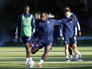 Fenerbahçe, Sivasspor Maç Saatini Beklemeye Başladı