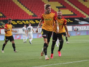 Atınç Nukan, 3 Yıl Daha Göztepe’de