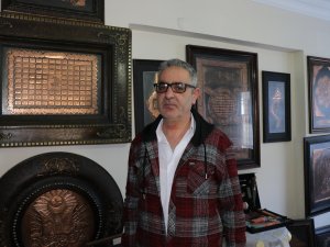 ‘Kültür Oskarı’ Sahibi Rölyef Ustası, Eserleriyle Hayran Bakıyor