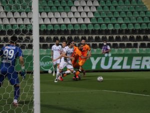 Süper Lig: Denizlispor: 0 - Galatasaray: 2 (İlk Yarı)