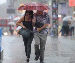 Rize'ye Kuvvetli Yağış Uyarısı
