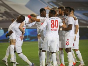 Sivasspor Deplasmanı Seviyor