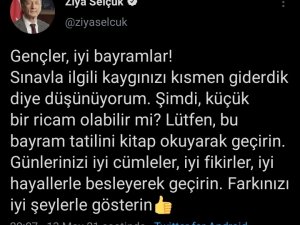 Bakan Selçuk: "Lütfen, Bu Bayram Tatilini Kitap Okuyarak Geçirin"