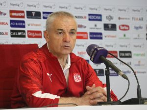 Rıza Çalımbay: “Şimdi Önümüzdeki Yıla Bakacağız”