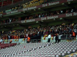 Galatasaray - Yeni Malatyaspor Maçını Taraftarlar Da İzledi