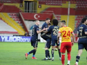 Süper Lig: Kayserispor: 1 - Fenerbahçe: 2 (Maç Sonucu)