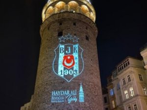 Galata Kulesi’ne Beşiktaş Arması Yansıtıldı