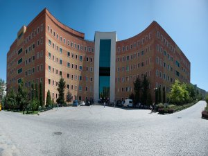 Yeditepe Üniversitesi 5 Öğretim Üyesi alıyor