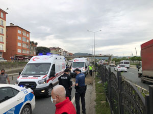 Trabzon'da ambulans refüje çarptı: 4 yaralı