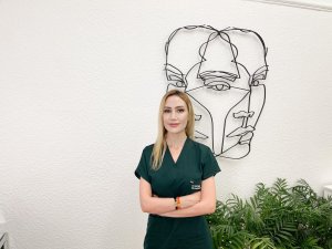 Dermatoloji Uzmanı Dr. Elif Benar: