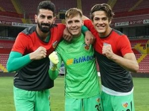 Kayserispor’da 3 Kaleci Forma Giydi