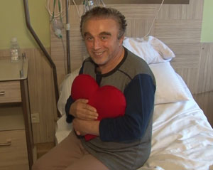 Açık Kalp Ameliyatına Alınan Rizeli Ünlü Oyuncu "Fıs Fıs İsmail" Taburcu Edildi