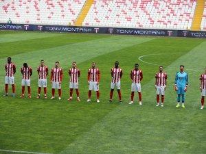 Sivasspor’da 17 Oyuncunun Sözleşmesi Sürüyor