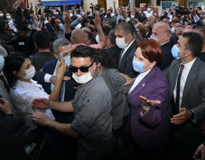 İYİ Parti Genel Başkanı Meral Akşener, Rize'de Protesto Edildi
