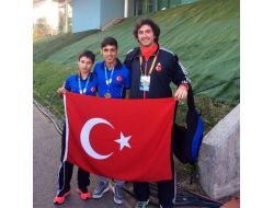 Öznur, Avrupa’yı Sallıyor