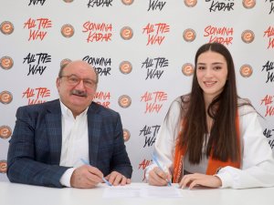 Eczacıbaşı Vitra, Saliha İle Devam Ediyor