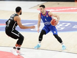 Anadolu Efes Seriyi 2-0 Yaptı