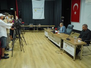 Ayvalık’taki Fırtınada Teknelerde 50 Milyon Lira Maddi Hasar Meydana Geldi