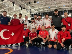 U23 Avrupa Güreş Şampiyonası’nda Grekoromen Milli Takımı 3. Oldu