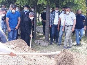 Şehit Babası Toprağa Verildi