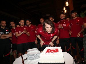 Çağlar Söyüncü’nün 24. Yaş Günü Kutlandı