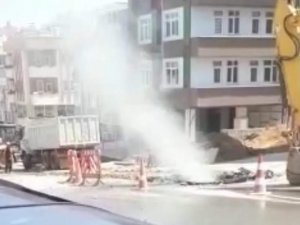 Trabzon’da Patlayan Doğalgaz Borusu Paniğe Neden Oldu