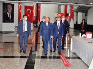 Mhp Lideri Bahçeli, Partisinin Belediye Başkanları İle Bir Araya Geldi