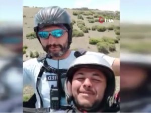 Tarlasına Paraşütçü İnen Çiftçi, Paraşüte Bindi Yine Gülmekten Kırdı Geçirdi
