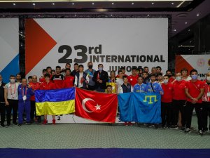 23. Uluslararası Gençler Şampiyonlar Güreş Turnuvası’nda Türkiye Şampiyon Oldu