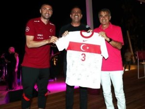 Milliler’e Haluk Levent Sürpirizi