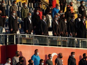 Türkiye U21 Maçına Teknik Direktörlerden Yoğun İlgi