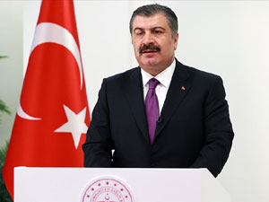 Sağlık Bakanı Koca: Maskelerin yüzümüzü terlettiği son yaz bu yaz olacak