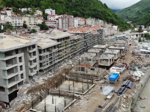 Selin Yaralarının Sarıldığı Dereli’de Afet Konutlarının İnşasında Önce Güvenlik, Sonra Estetiğe Önem Veriliyor