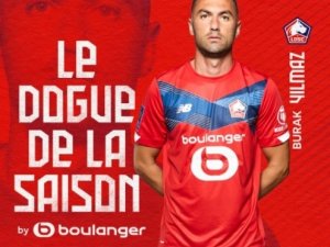 Burak Yılmaz, Lille’de Sezonun Futbolcusu Seçildi