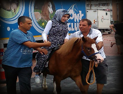 Otizm’li Çocuklar Midilli Atlarla Eğlendi