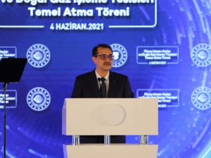 Bakan Dönmez: "Hedefimiz 2023 Yılında Karadeniz Gazının İlk Fazını Milletimizin Hizmetine Sunmak"