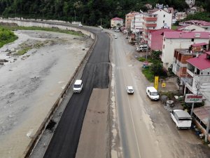 Giresun’u İ̇ç Anadolu’ya Bağlayacak Dereli Yolunda Sona Gelindi