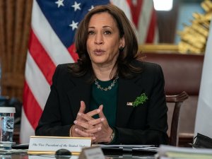 Abd Başkan Yardımcısı Kamala Harris’in Uçağı Teknik Arıza Nedeniyle Zorunlu İniş Yaptı