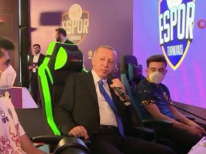 Cumhurbaşkanı Erdoğan E- Spor Turnuvası’nın Final Maçını İzledi