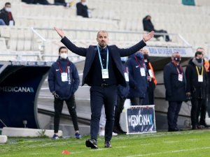 Bursaspor, Teknik Direktör Mustafa Er’le 3 Yıllık Sözleşme İmzaladı