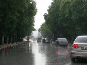 Eskişehir’de Sağanak Yağış