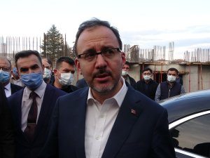 Bakan Kasapoğlu Çankırı’da Yapımı Süren Havuz İnşaatını İnceledi