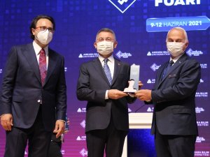 “Uçan Araçlara Geldiğimizde Artık Dünya Liderliğine Oynayacak Bir Türkiye Göreceksiniz”
