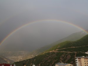 Artvin’de Kartpostallık Gökkuşağı Manzarası