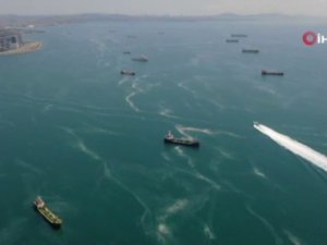 İ̇stanbul Sahillerinde Kilometrelerce Müsilaj Hattı Oluştu