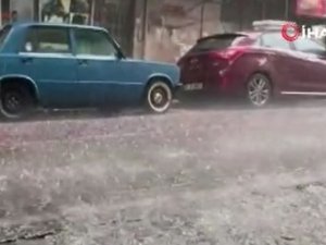 İ̇stanbul’da Dolu Yağışı