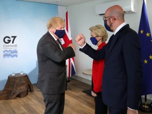 Johnson, Merkel Ve Ab Yetkilileriyle Görüştü