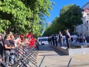 Cumhurbaşkanı Erdoğan’a, Brüksel’de Sevgi Gösterisi